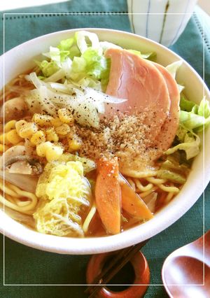 ＊麺の力＊～ハム・レタス・玉葱の中華そば-レシピのメイン写真