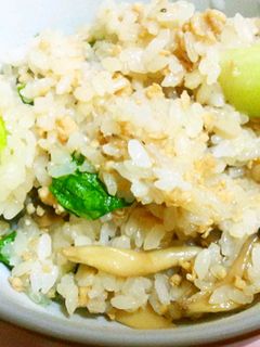 鶏そぼろとぶなしめじの混ぜご飯!!-レシピのメイン写真