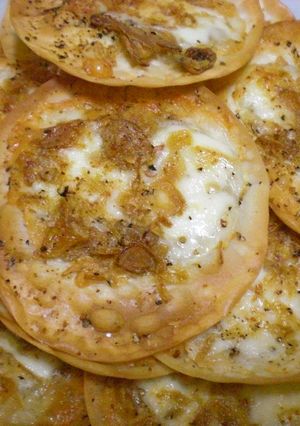 餃子の皮で♪簡単ピリ辛チーズスナック-レシピのメイン写真