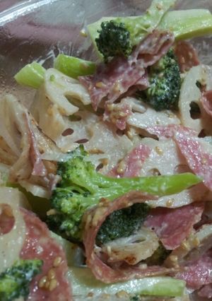 デパ地下風ﾚﾝｺﾝとブロッコリーサラダ-レシピのメイン写真