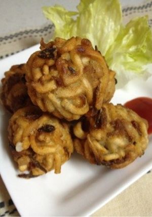 ゴボウ・豚肉・うどんのカレーボール揚げ-レシピのメイン写真