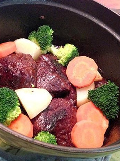 絶品♪STAUBで牛肉の赤ワイン煮-レシピのメイン写真