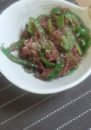 ピーマンとコンビーフのマヨ醤油炒め-レシピのメイン写真