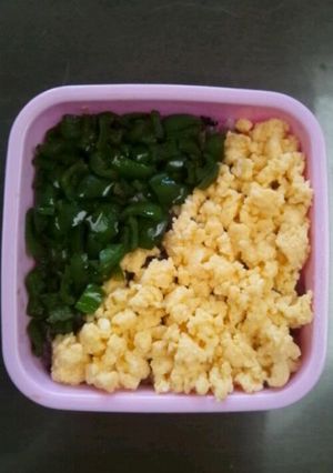 小さなお弁当箱でも大丈夫☆三色ご飯！-レシピのメイン写真