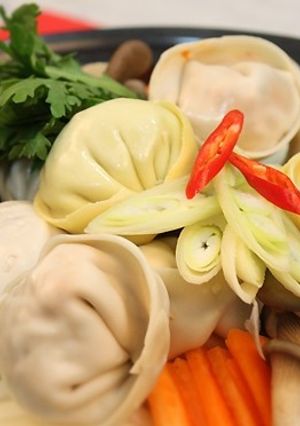 韓国家庭料理ホカホカキムチ餃子鍋-レシピのメイン写真