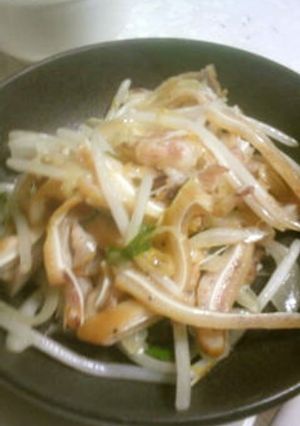 ミミガーとたまねぎともやしの炒め物-レシピのメイン写真