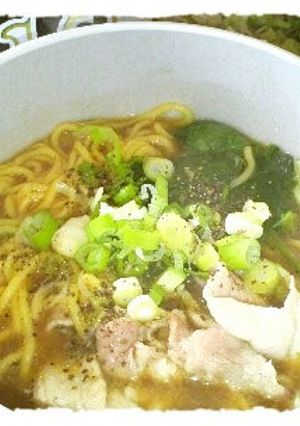 お鍋一つで簡単に♪ニラとんラーメン-レシピのメイン写真