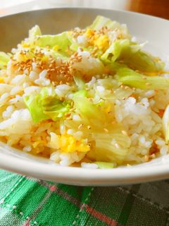 *簡単*レタスと卵のチャーハン*-レシピのメイン写真