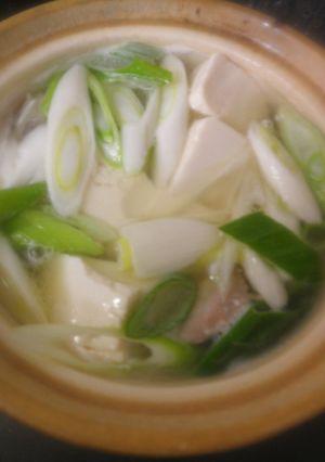 鶏もも肉と絹ごし豆腐と長ねぎの３点鍋-レシピのメイン写真