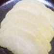 大根大量消費に☆樽で漬ける酢大根
