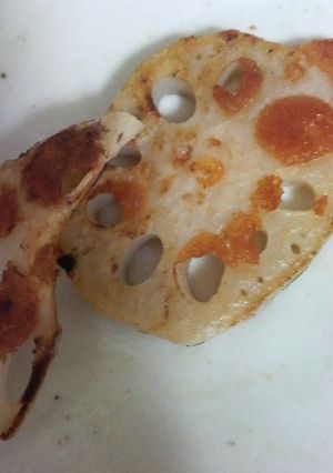 簡単！！蓮根の素焼きカリカリチーズ乗せ-レシピのメイン写真