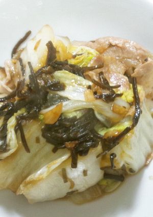 【白菜と豚肉のにんにく塩こんぶ炒め】-レシピのメイン写真