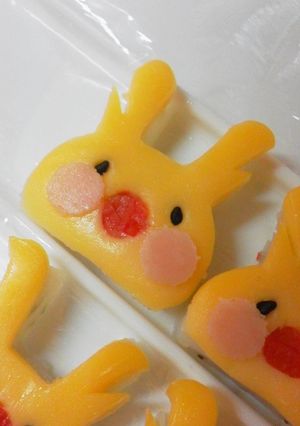 うさぎ抜き型で簡単トナカイキャラ弁おかず-レシピのメイン写真