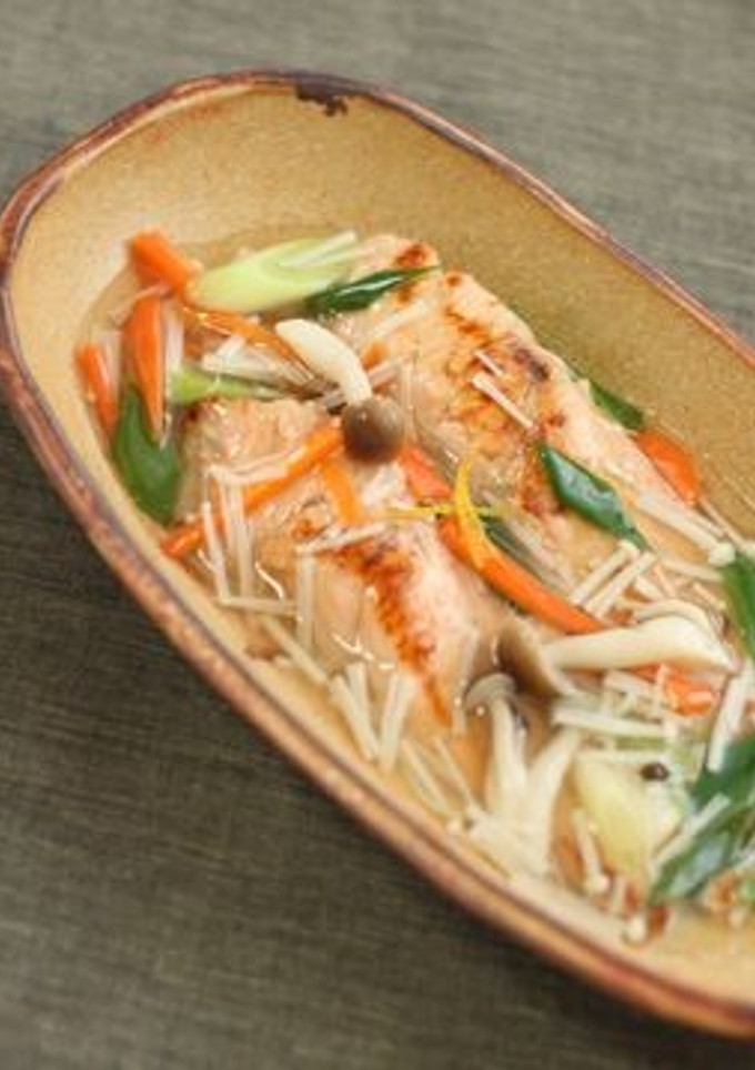 ほんのり柚子風味！鮭のきのこ餡かけ-レシピのメイン写真