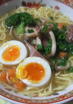 話題の袋麺でお店の味ラーメン-レシピのメイン写真