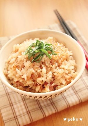 簡単美味☆ツナと梅の炊き込みご飯☆-レシピのメイン写真