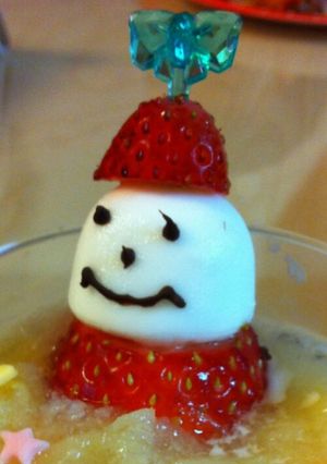 スイーツをXmas風に♪イチゴサンタさん-レシピのメイン写真