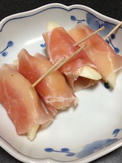 ワインに合う〜♬洋ナシの生ハム巻き-レシピのメイン写真