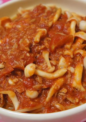 しめじとツナのトマトソースパスタ-レシピのメイン写真