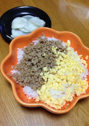 普通の親子そぼろ丼-レシピのメイン写真