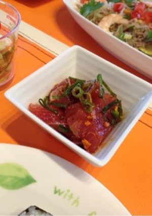 マグロのポキ☆食べるラー油で簡単ハワイ-レシピのメイン写真
