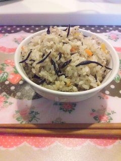 鉄分特化! 簡単ひじきご飯♪-レシピのメイン写真