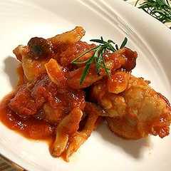รูปของ ことこと。　チキンとしめじのトマト煮込み