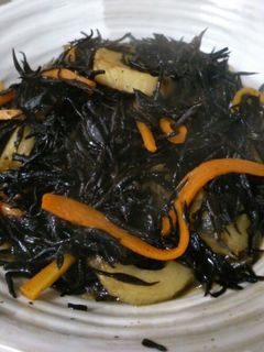 焼きちくわとひじきの炒め煮-レシピのメイン写真