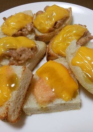 イングリッシュマフィンでホットカナッペ風-レシピのメイン写真
