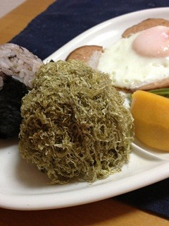 母の味♬とろろこんぶおにぎり-レシピのメイン写真
