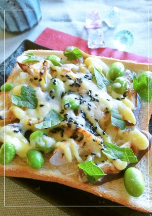 椎茸×玉葱の梅大葉わさびトースト-レシピのメイン写真