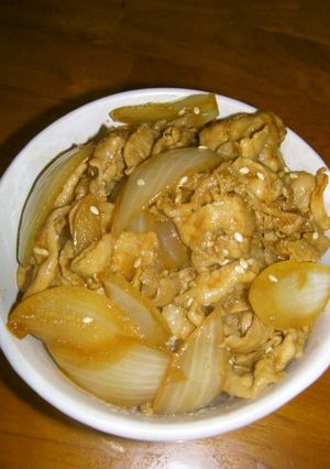 本格中華風✤豚と玉ねぎ炒め丼-レシピのメイン写真