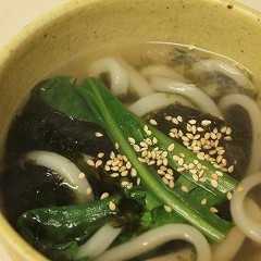 รูปของ 韓国海苔うどん。