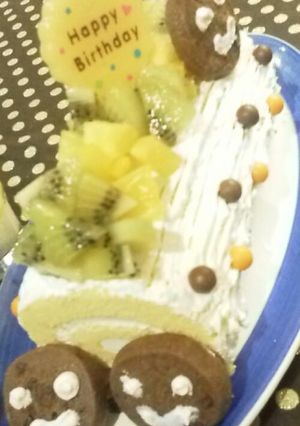 にこにこ☆バースデーロールケーキ-レシピのメイン写真