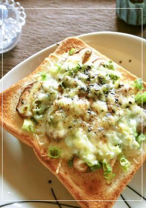 レモンでさっぱり♡椎茸・葱の和トースト-レシピのメイン写真