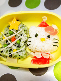 キャラ弁♪クリスマスツリーとキティちゃん-レシピのメイン写真