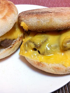 ステーキ肉でビーフチーズマフィン-レシピのメイン写真