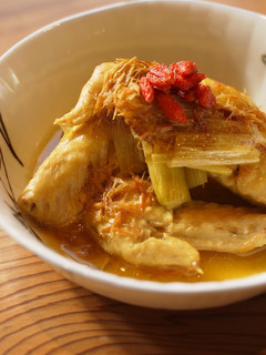 【薬膳レシピ】鶏肉の当帰と紅花の煮込み-レシピのメイン写真