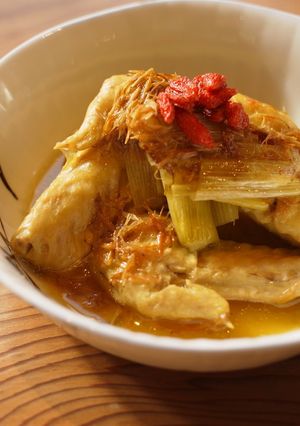 【薬膳レシピ】鶏肉の当帰と紅花の煮込み-レシピのメイン写真