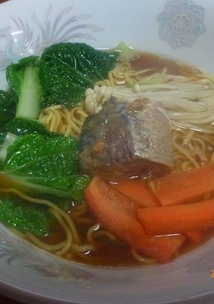 野菜＆鯖味噌煮のヘルシー中華そば-レシピのメイン写真