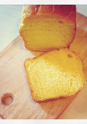 ホームベーカリーで簡単かぼちゃ食パン-レシピのメイン写真