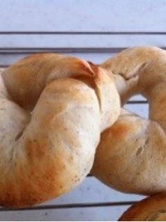 ヨーグルト酵母で酒粕ベーグル-レシピのメイン写真