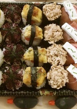 卵・シーチキン・生ハムetcで手まり寿司-レシピのメイン写真