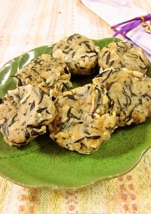 ひじき煮入り♡もちもちそば粉の豆腐団子-レシピのメイン写真