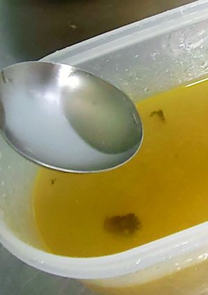 土鍋でつくる鳥のブイヨンスープ-レシピのメイン写真