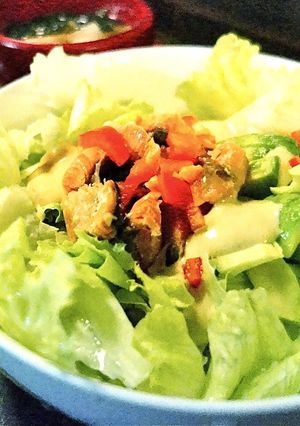 簡単★焼鮭とアボカドのロコモコ風丼-レシピのメイン写真