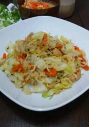 インスタントラーメンでそば飯-レシピのメイン写真