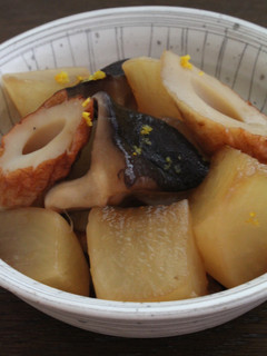柚子の香り!大根生しいたけ竹輪の煮物-レシピのメイン写真