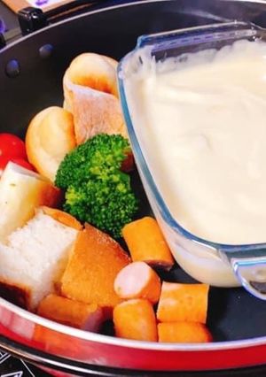 ホットプレートでチーズフォンデュ♪-レシピのメイン写真