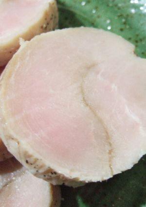 鶏ハム（炊飯器で茹でる絶品鶏ハム）-レシピのメイン写真
